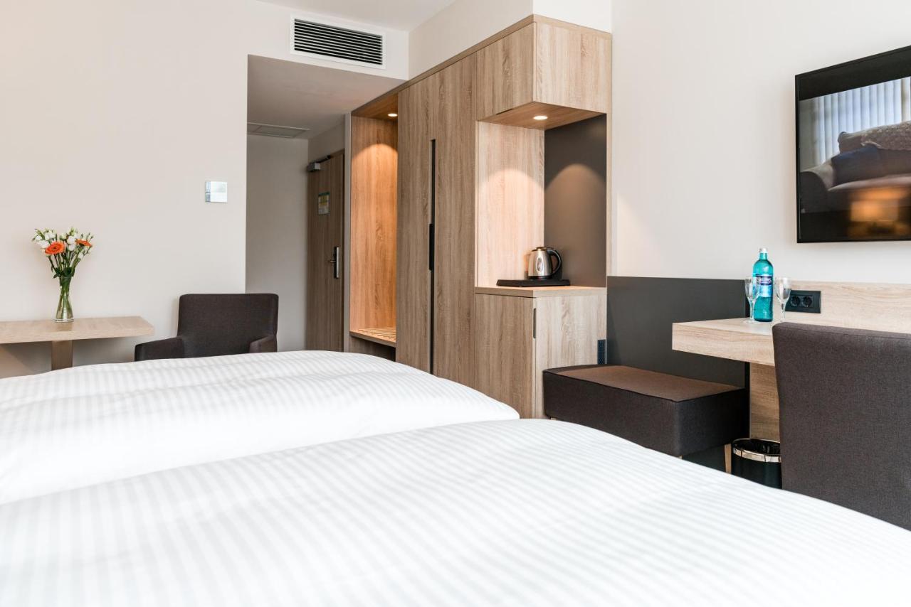 Hotel Am Wasserturm ベルリン エクステリア 写真